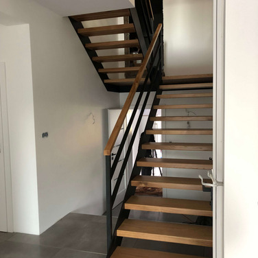 Nowoczesne schody drewniane Lubin