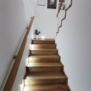Nowoczesne schody drewniane Lubin