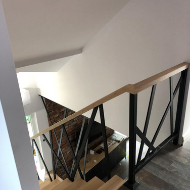 Nowoczesne schody na konstrukcji metalowej Wroclaw