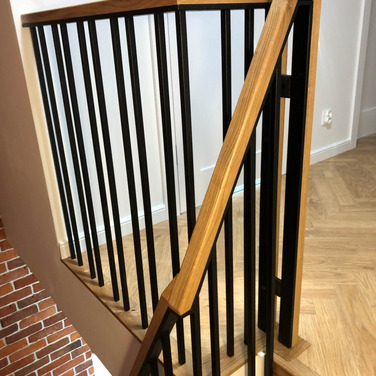 Nowoczesne schody drewniane Glogow